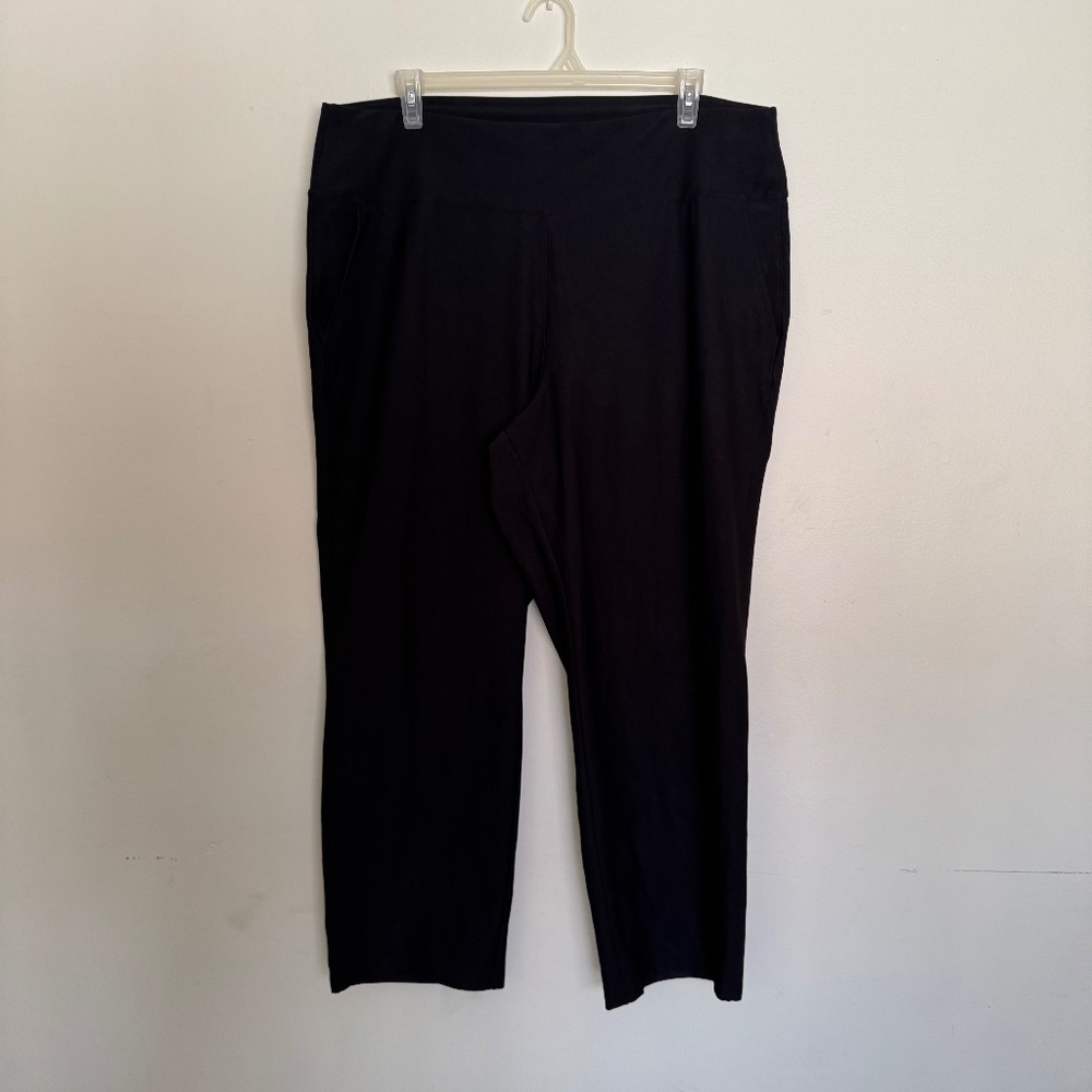 The North Face Women’s Straight Pants Size XXL in Black Color Style NF0A4AS2